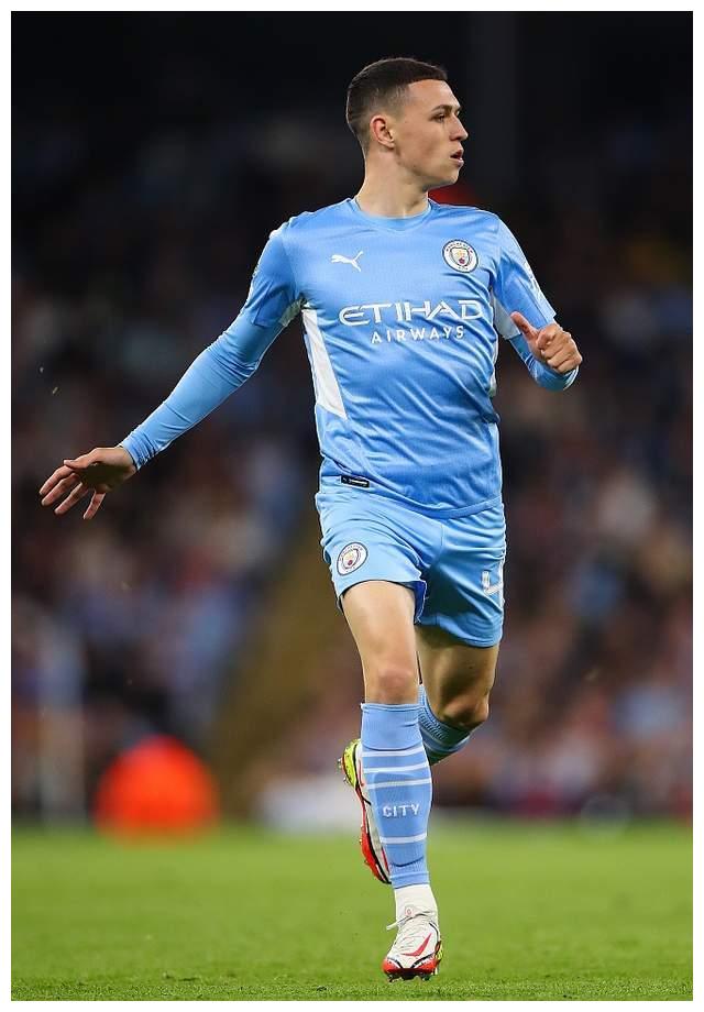 均造犯规次 均造犯规次