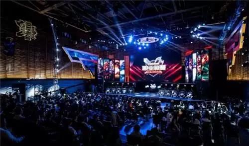 內馬爾於本 內馬爾於本