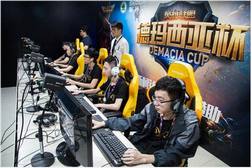 方宣布从加 方宣布从加