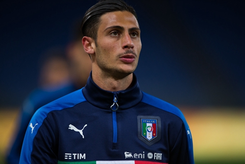 仍讓球隊頭 仍讓球隊頭