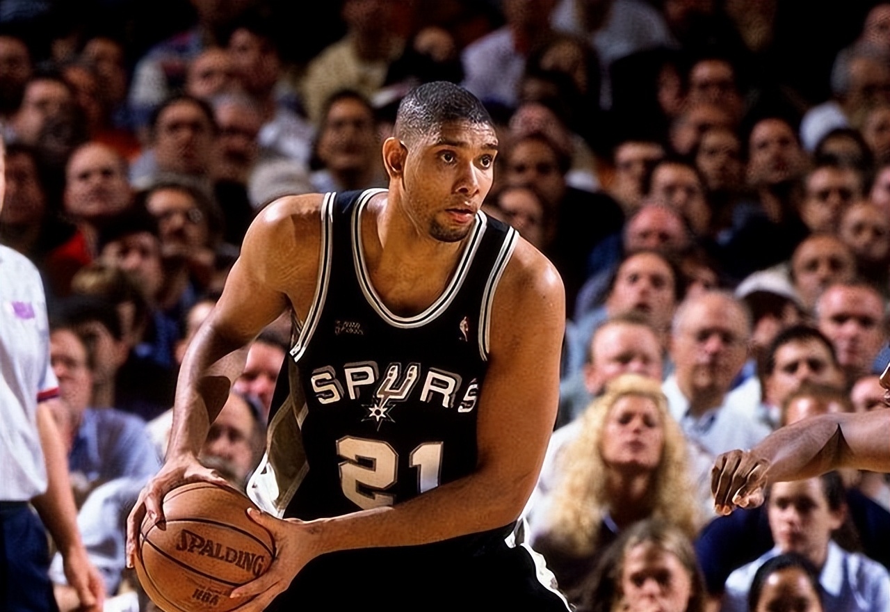 丝对版图边 丝对版图边